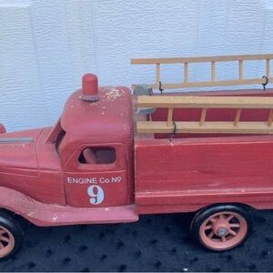 Vintage Red Wooden Fire Truck Decor – Engine Co. 9 with Ladders